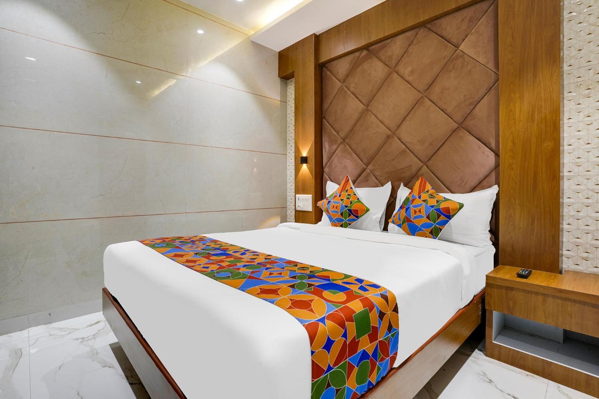 Fabhotel Rr Residency - Near Bkc Мумбаї Екстер'єр фото